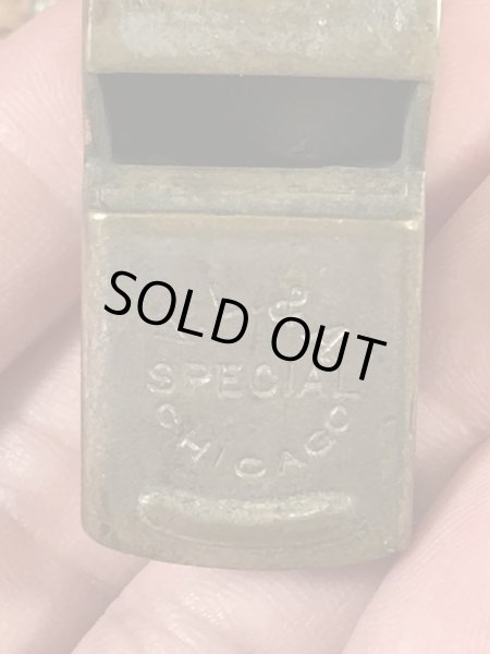 V.L.& A.Special Chicagoのボールチェーンが付いたヴィンテージホイッスル