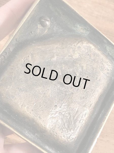 ナチスのヘルマンゲーリングとアイアンクロスが描かれたビンテージ灰皿