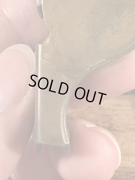 ミリタリー物のブラス製のビンテージ呼び笛