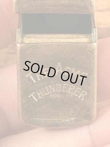 The Acme Thundererのブラス製のヴィンテージホイッスル