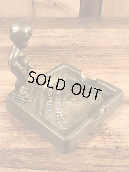 ナチスのヘルマンゲーリングとアイアンクロスが描かれたビンテージ灰皿