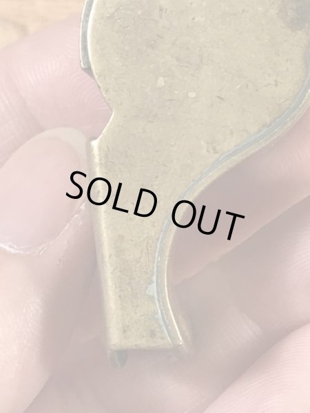 ミリタリー物の真鍮製のヴィンテージホイッスル