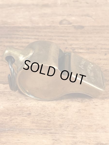 The Acme Thundererのブラス製のヴィンテージホイッスル