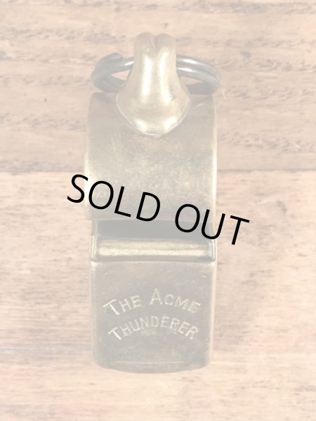The Acme Thundererの真鍮製のビンテージの笛