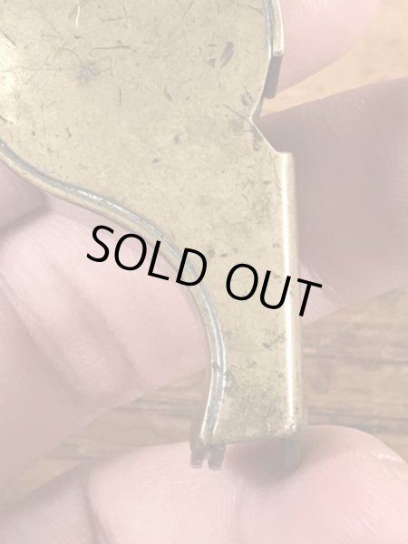 ミリタリー物の真鍮製のヴィンテージホイッスル