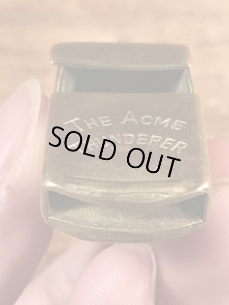 The Acme Thundererの真鍮製のビンテージの笛