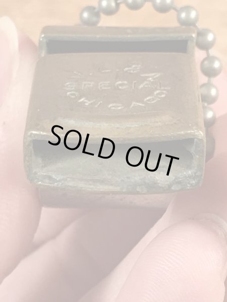 V.L.& A.Special Chicagoのボールチェーンが付いたヴィンテージホイッスル