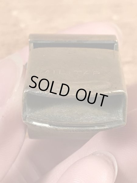 ミリタリー物の真鍮製のヴィンテージホイッスル