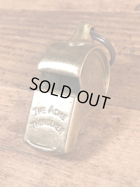 The Acme Thundererの真鍮製のビンテージの笛