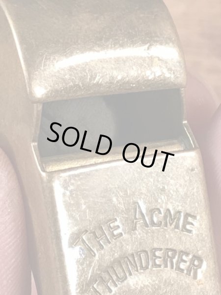 The Acme Thundererのブラス製のヴィンテージホイッスル