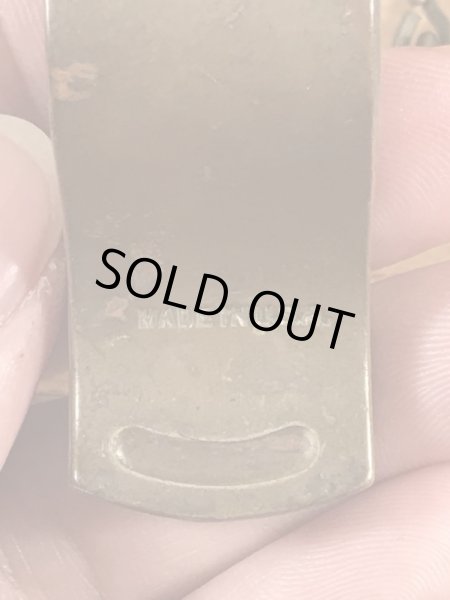 ミリタリー物のブラス製のビンテージ呼び笛