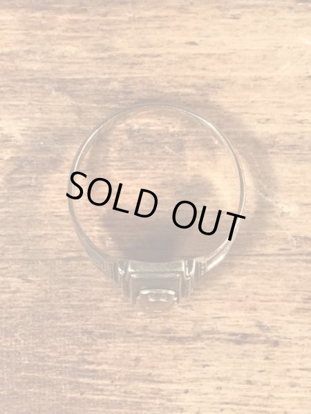 1944年のJosten社製のヴィンテージスクールリング