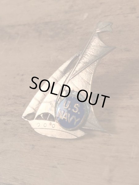 U.S.Navyのボート型のヴィンテージピンズ