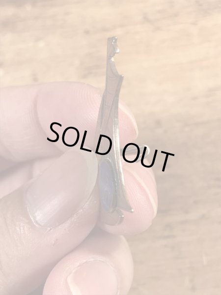 USネイビーのミリタリー物のビンテージピンバッジ