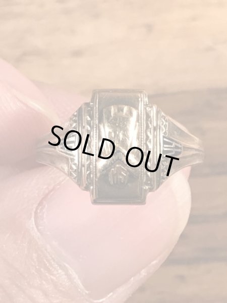 1944年のJosten社製のヴィンテージスクールリング