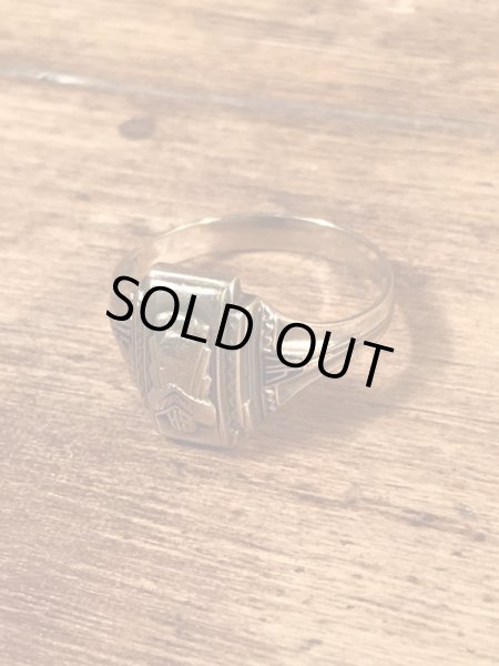 1944年のJosten社製のヴィンテージスクールリング