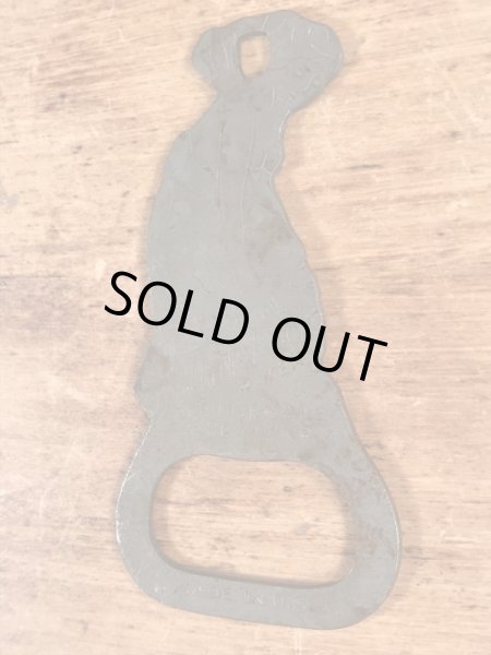 White Rock Water & Ginger Aleの女神のヴィンテージボトルオープナー