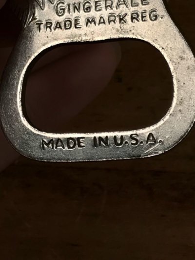 画像1: White Rock Water & Ginger Ale Bottle Opener　ホワイトロック　ビンテージ　ボトルオープナー　栓抜き　1900〜30年代