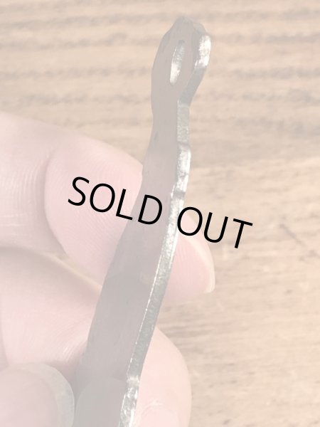 White Rock Water & Ginger Aleの女神のビンテージ栓抜き