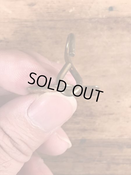 Brown Countyのブラス製のヴィンテージドッグタグ