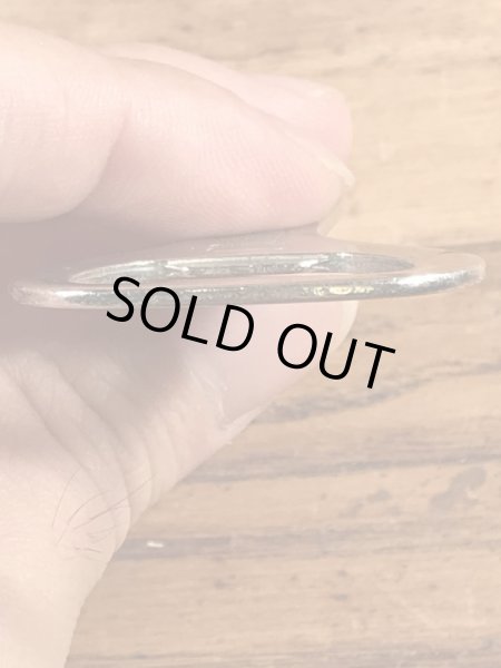 スタンダードビールのボトルが描かれたビンテージ栓抜き