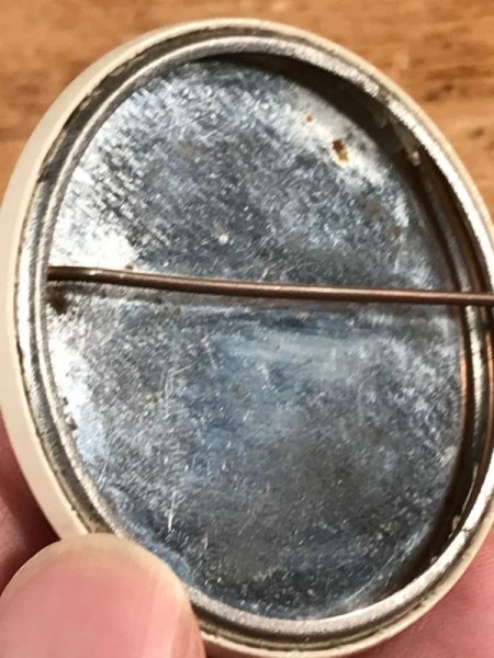 Summer Artpark 83のイベントのヴィンテージ缶バッチ