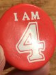 I Am 4のメッセージが書かれたビンテージ缶バッジ