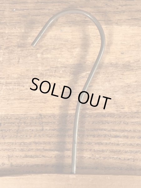 アメリカのクリーニング店で使用されていたビンテージ木製ハンガー