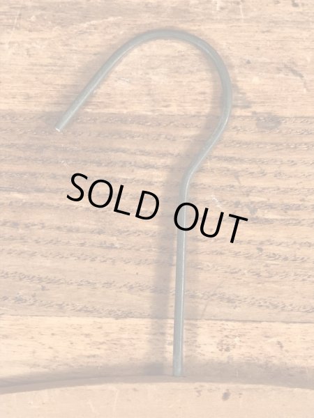 アメリカのクリーニング店で使用されていたビンテージ木製ハンガー