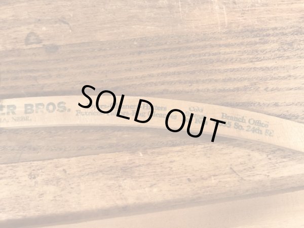 アメリカのクリーニング店で使用されていたビンテージ木製ハンガー