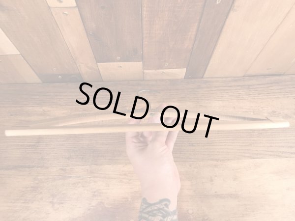 アメリカのクリーニング店で使用されていたビンテージ木製ハンガー