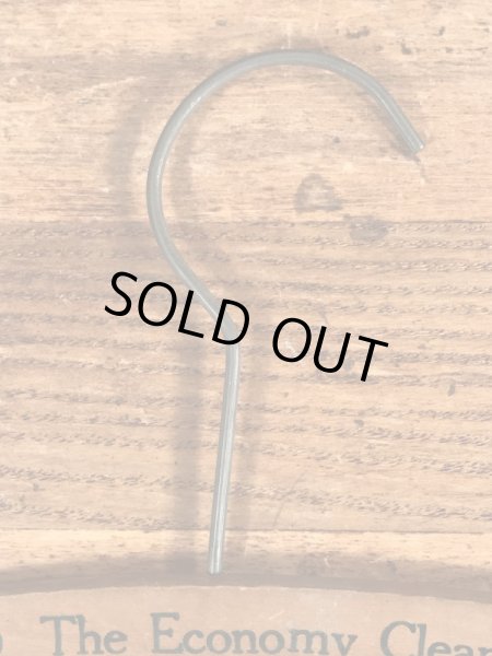 アメリカのクリーニング店で使用されていたビンテージ木製ハンガー