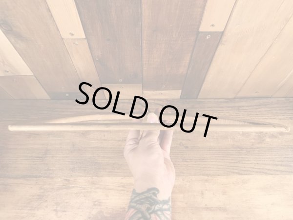 アメリカのクリーニング店で使用されていたビンテージ木製ハンガー