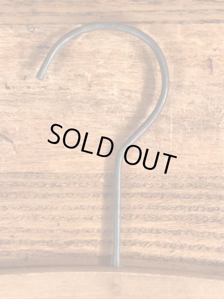 アメリカのクリーニング店で使用されていたビンテージハンガー