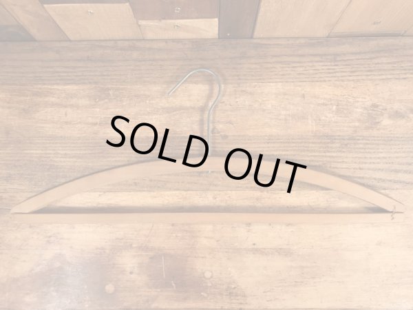 アメリカのアドバタイジング物のアンティークのウッドハンガー