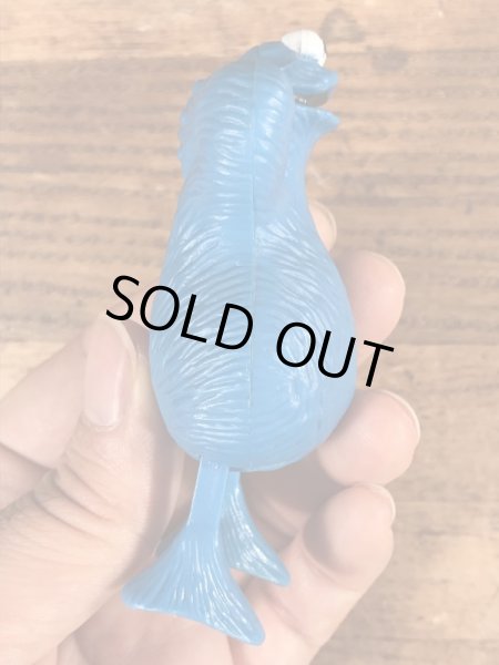 セサミストリートのクッキーモンスターのヴィンテージぜんまいフィギュア