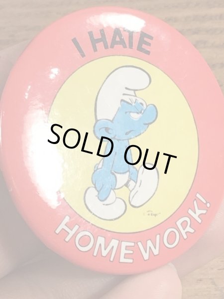スマーフのI Hate Homework!のメッセージが書かれたビンテージ缶バッジ