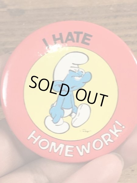 スマーフのI Hate Homework!のメッセージが書かれたビンテージ缶バッジ