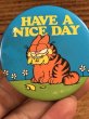 ガーフィールドのHave A Nice Dayのメッセージが書かれたビンテージ缶バッジ