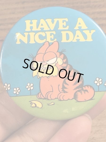 ガーフィールドのHave A Nice Dayのメッセージが書かれたビンテージ缶バッジ