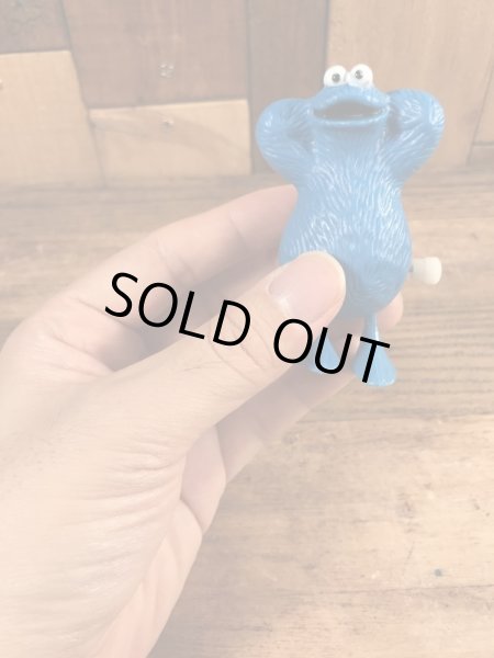 セサミストリートのクッキーモンスターのビンテージトコトコ人形