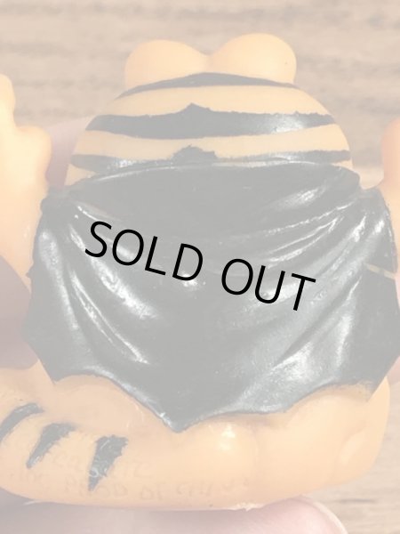 ガーフィールドのドラキュラのビンテージソフビ人形