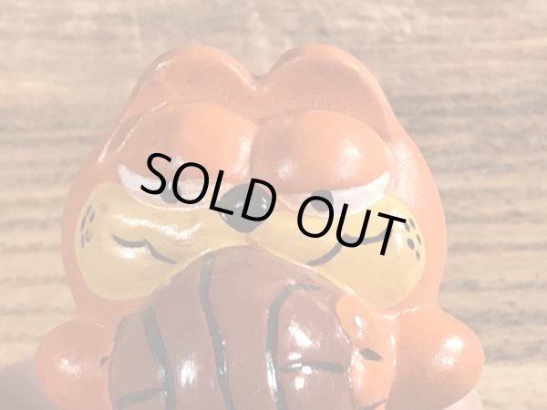 バスケットボールのガーフィールドのビンテージ陶器フィギュア