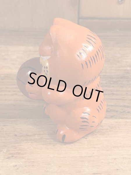 バスケットボールのガーフィールドのヴィンテージセラミックフィギュア