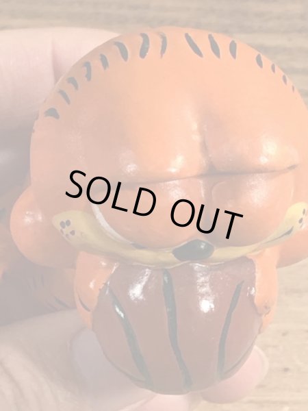 バスケットボールのガーフィールドのビンテージ陶器フィギュア