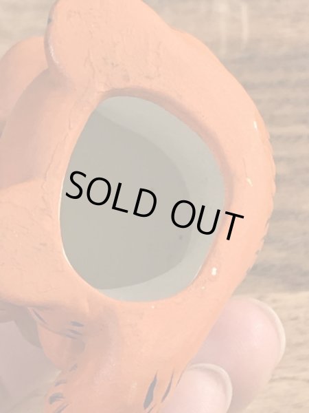 バスケットボールのガーフィールドのビンテージ陶器フィギュア