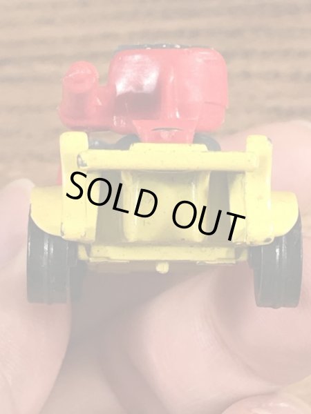 トム＆ジェリーのダイキャスト製のヴィンテージミニカー