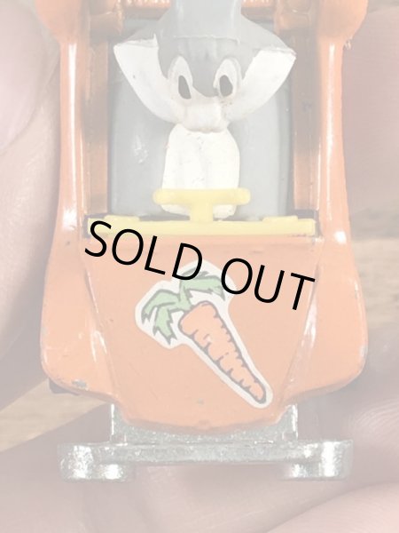 ルーニーテューンズのバッグスバニーのヴィンテージダイキャストミニカー