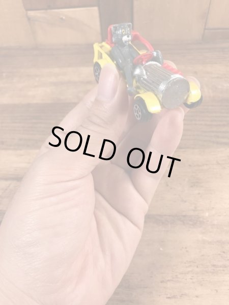 トム＆ジェリーのダイキャスト製のヴィンテージミニカー