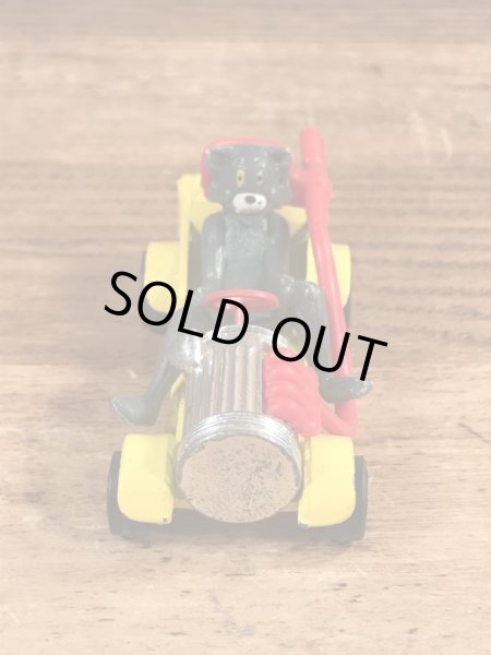 トム＆ジェリーのダイキャスト製のヴィンテージミニカー